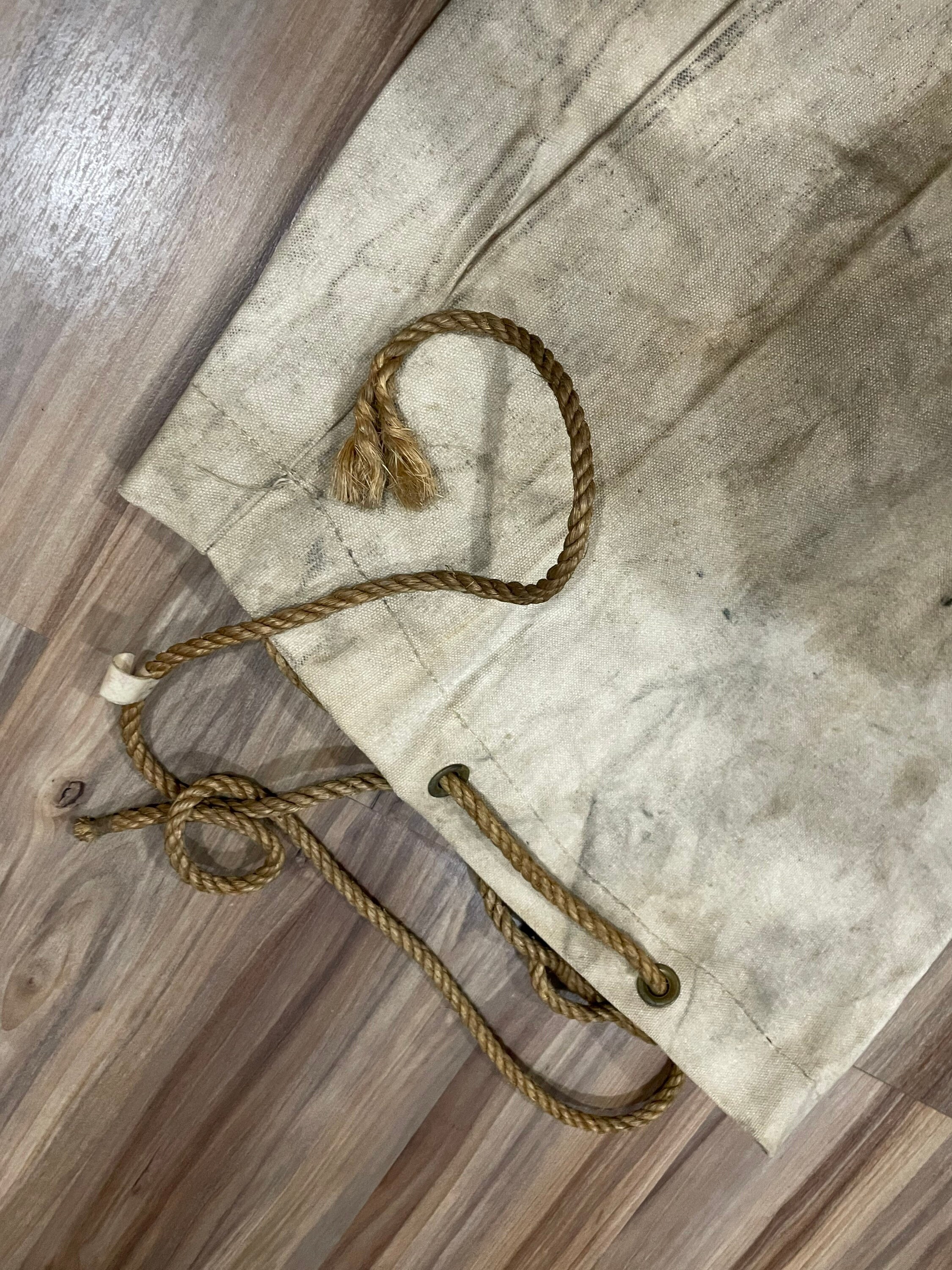 【関税＆送料込み】ChloAC ChloAC Carry Bag Sand Canvas Chloé Chloé Carry Shoulder Bag In Canvas | Chloé IN
