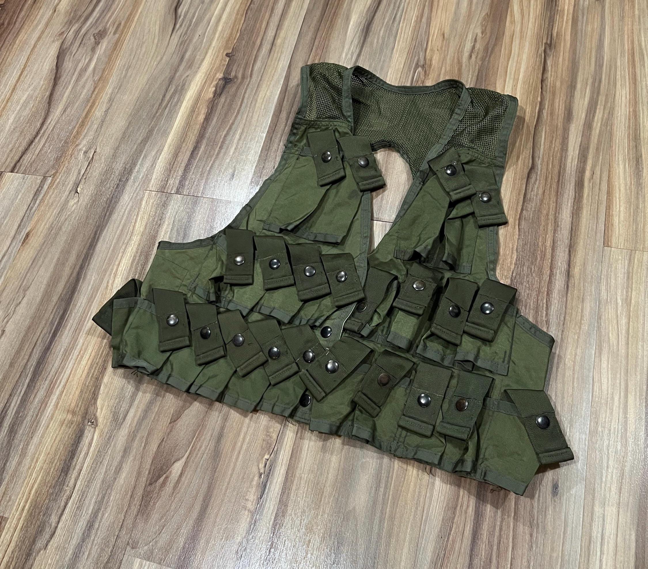 Medium Vintage 70s Grenade Carrier Ammo Vest Tactical US Army M79
