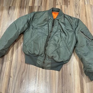 Medium Vintage 70s MA-1 US Military Flight Jacket Reversible Orange Liner USAF mil-j-8279d