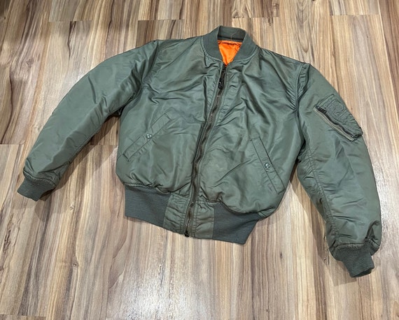 Medium Vintage 70s MA-1 US Military Flight Jacket… - image 1