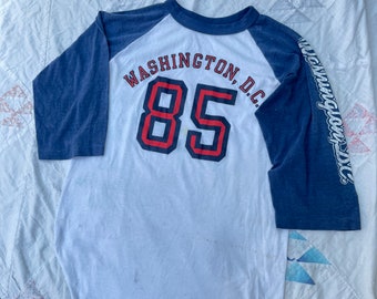 Medium Vintage 80s Paper Thin Washington DC Raglan Baseball Washington DC Tourist T Shirt USA Made Red White Blue