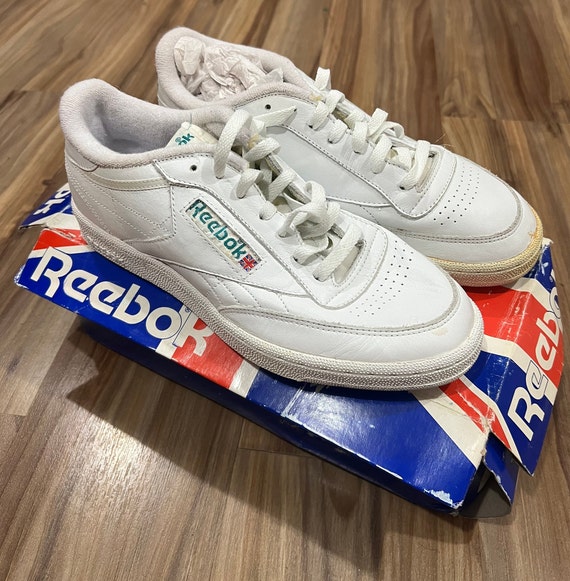 Size 8.5 Vintage 90s Deadstock Reebok Club C Tenni