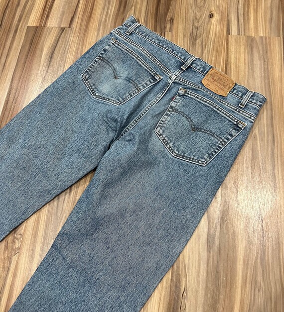 36x32 Vintage Levi's 505 Light Wash Denim Jeans P… - image 4