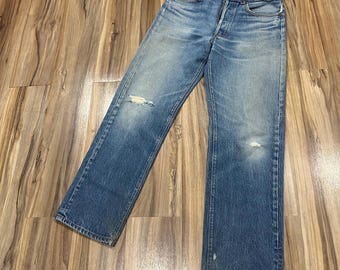 30x30 Vintage 80s Levi’s 501 Light Wash Cotton Denim Distressed Jeans USA Made
