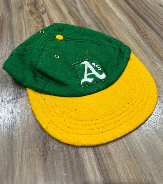 Vintage 1960s Small Wool Fitted Oakland Athletics A's Baseball Cap