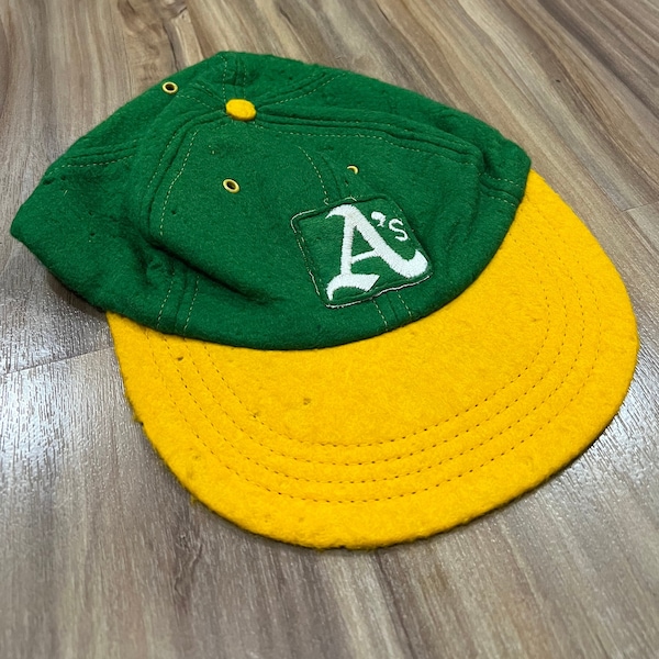 Vintage 1960s Small Wool Fitted Oakland Athletics A's Baseball Cap Hat USA Made