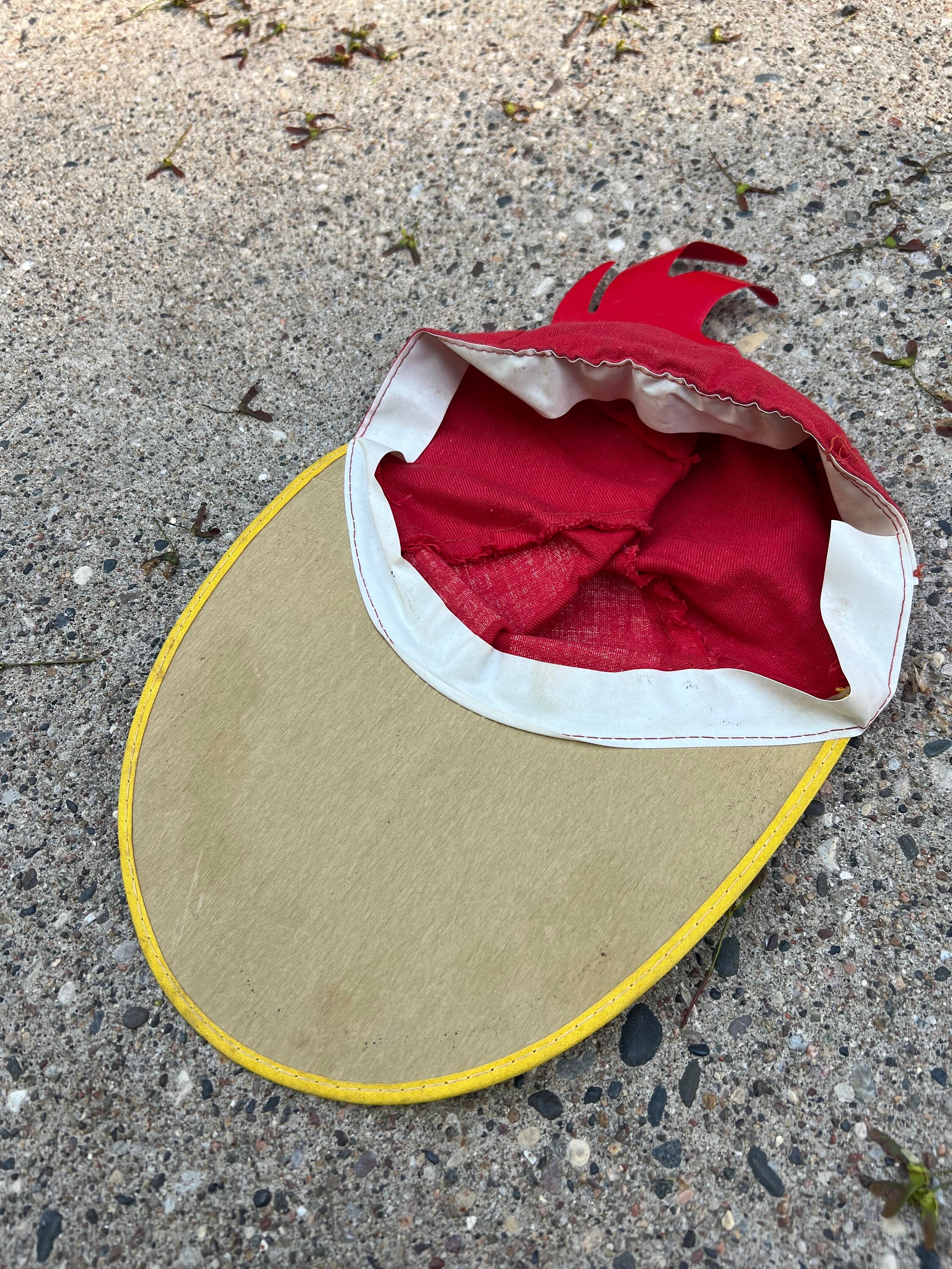 Vintage woody woodpecker Red and Yellow Cartoon Character Hat universal studios Vintage 60s 70s Woody the Woodpecker Long Bill Hat Cap  main image 3