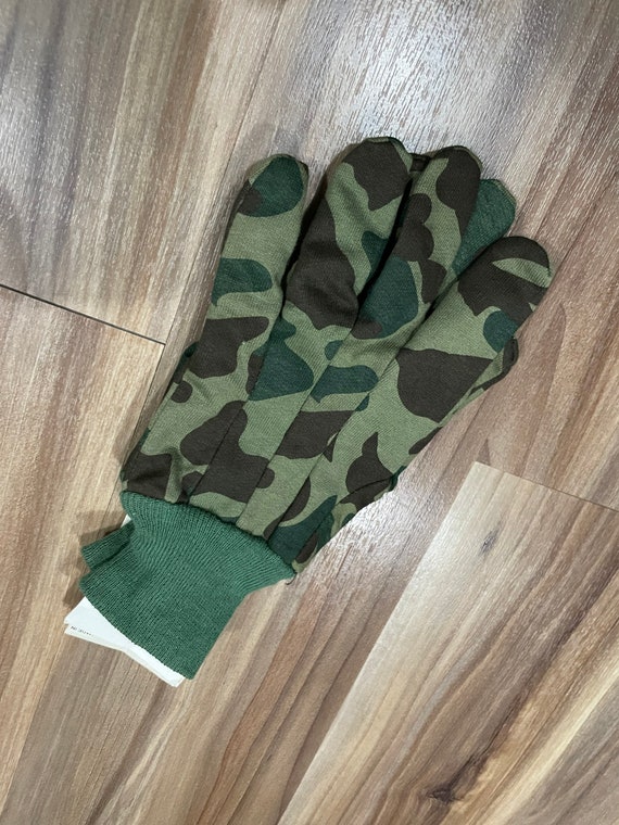 Large Vintage 1990s Camouflage Camo Work Hunting Gloves -  Sweden