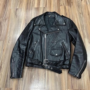 Small/ Medium Vintage 80s Thick Black Leather Biker Motorcycle Moto Jacket Belted Heavy Good Quality USA Made Unbranded