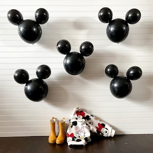 Mickey Mouse Birthday Party Balloon Backdrop DIY kit