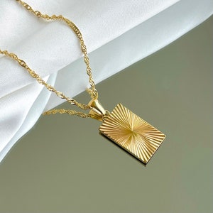 Sunburst heldere rechthoekige ketting, Boho ketting, rechthoek hanger, waterdicht, geometrische ketting, cadeau voor haar