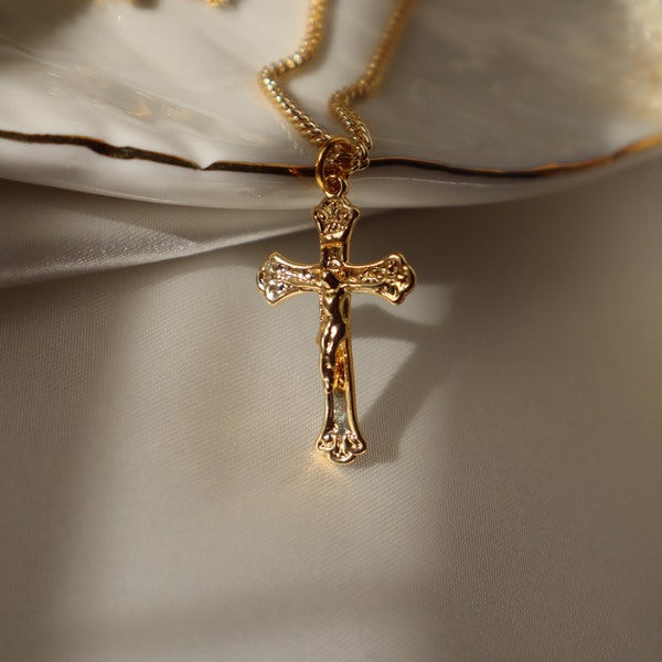 Gold Filled Dainty Cross Unisex Religious Crucifix Pendant Necklace, Jesus Pray Rosary Cross Charm Gift, Cross Pendant, Christmas Gift