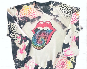 Bleached Sweatshirt for Women, Trendy Trippy Lips Sweatshirt, Graphic Crewneck Sweatshirt, Leopard print sweatshirt, Streetwear, Women Gifts