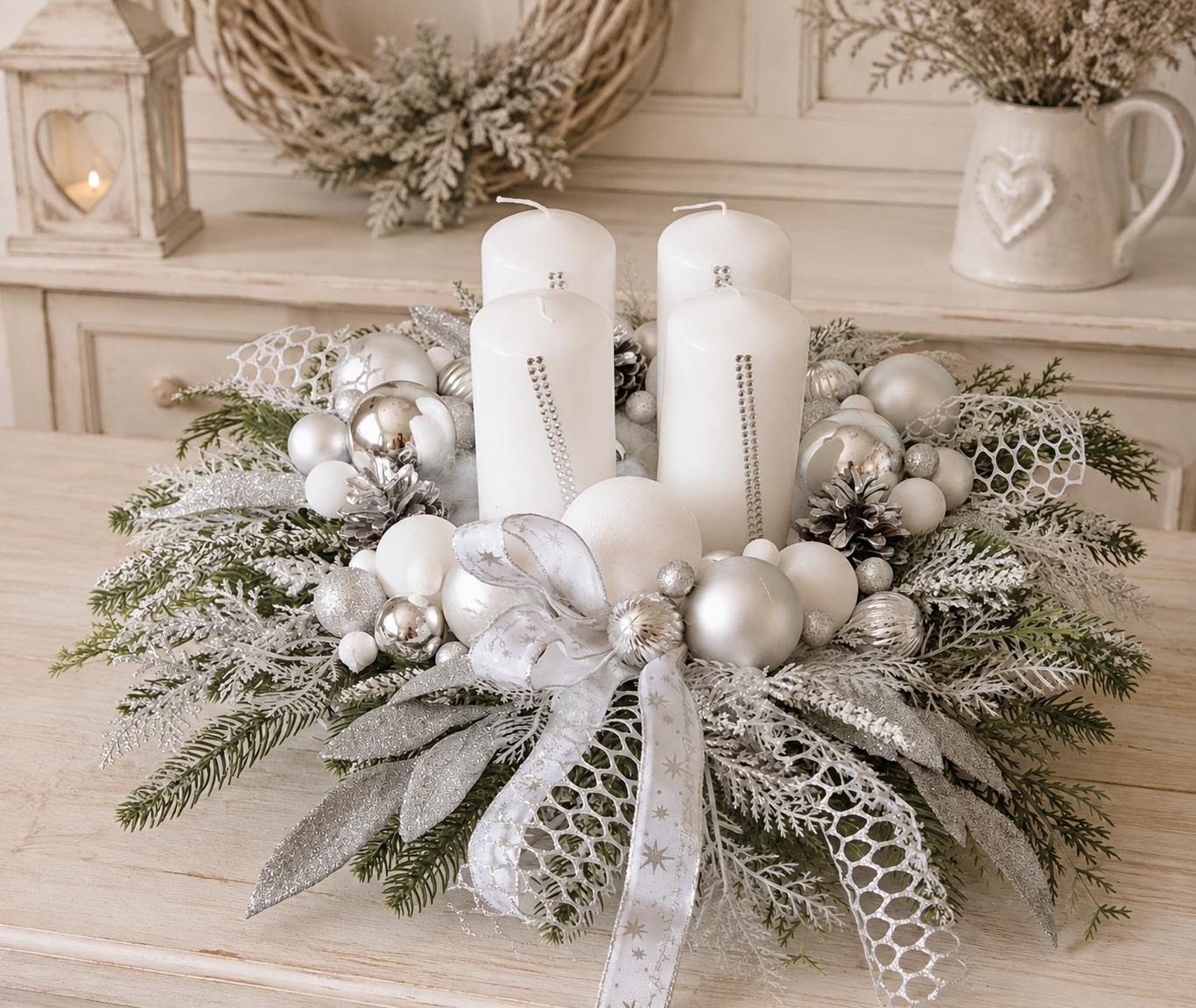Adventskranz weiss