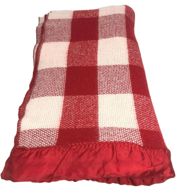 VTG Royal Velvet Fieldcrest Wool Blend Holiday Red Waffle Weave Blanket Satin