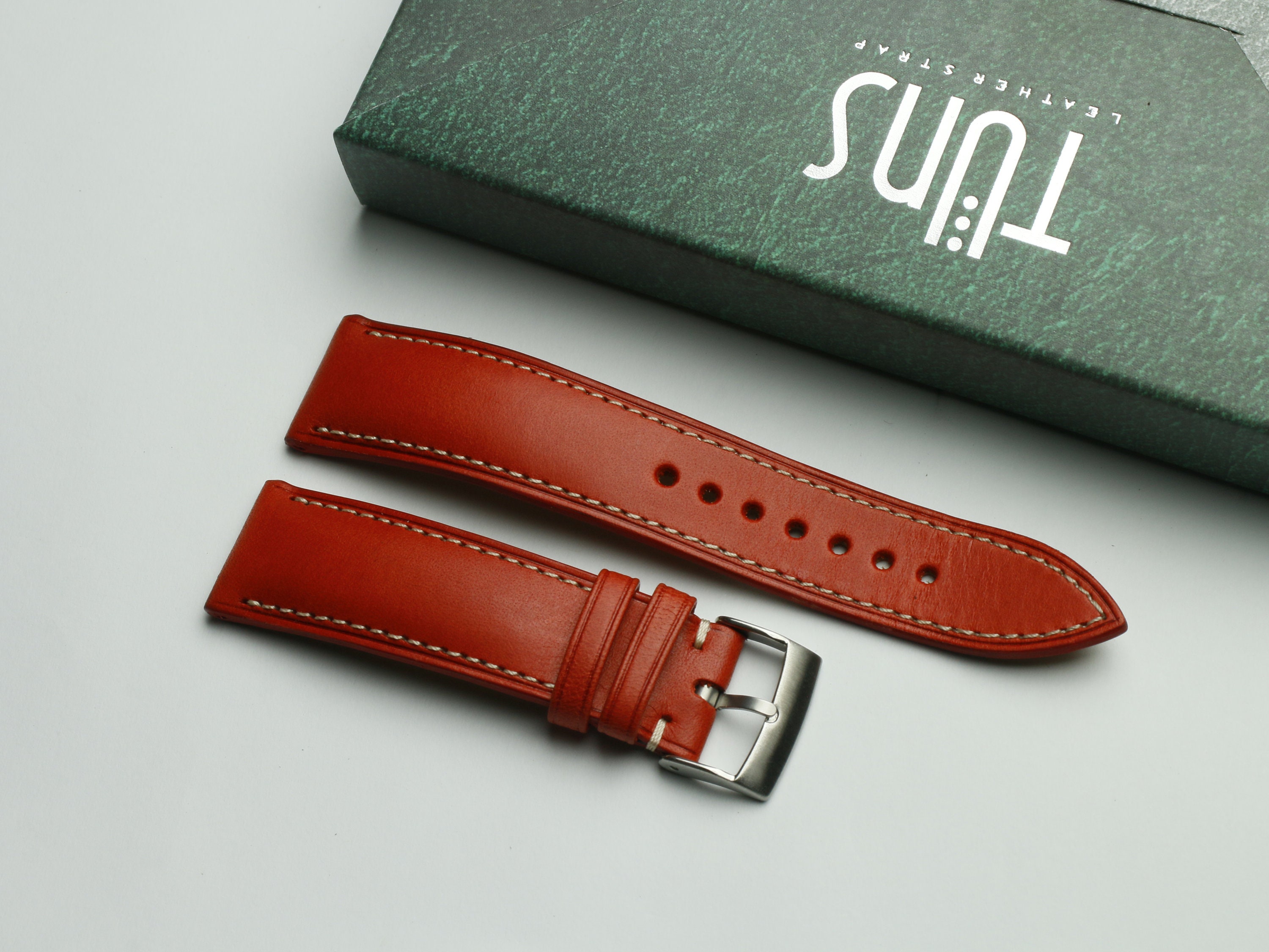 butero papavero padded leather watch strap-BUTERO-RED-F-K-M-N-