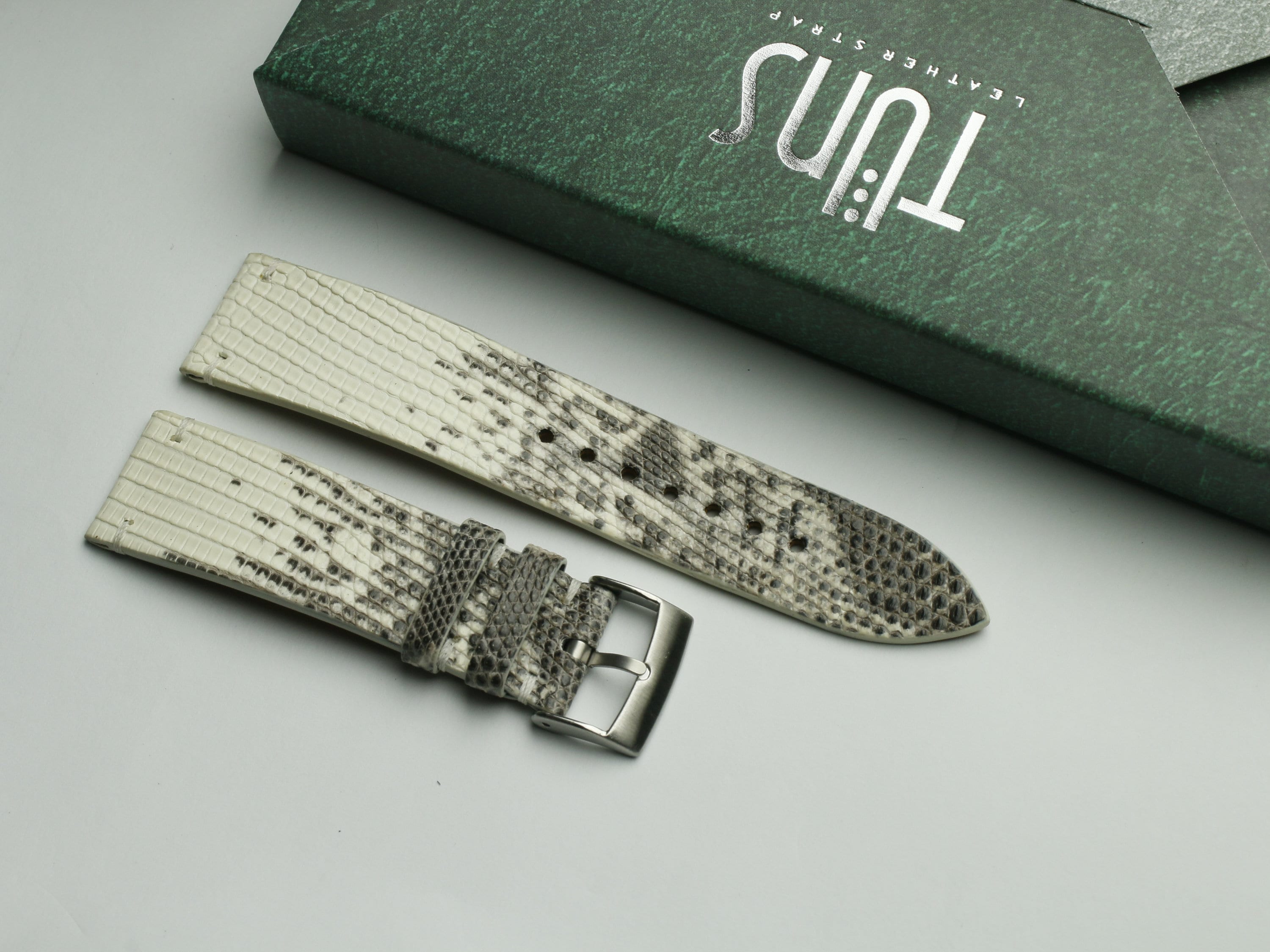 5 Kreisler Watch Straps made of Lizard-Grained Calfskin Leather NOS Watch strap lizard species protection certified main image 2