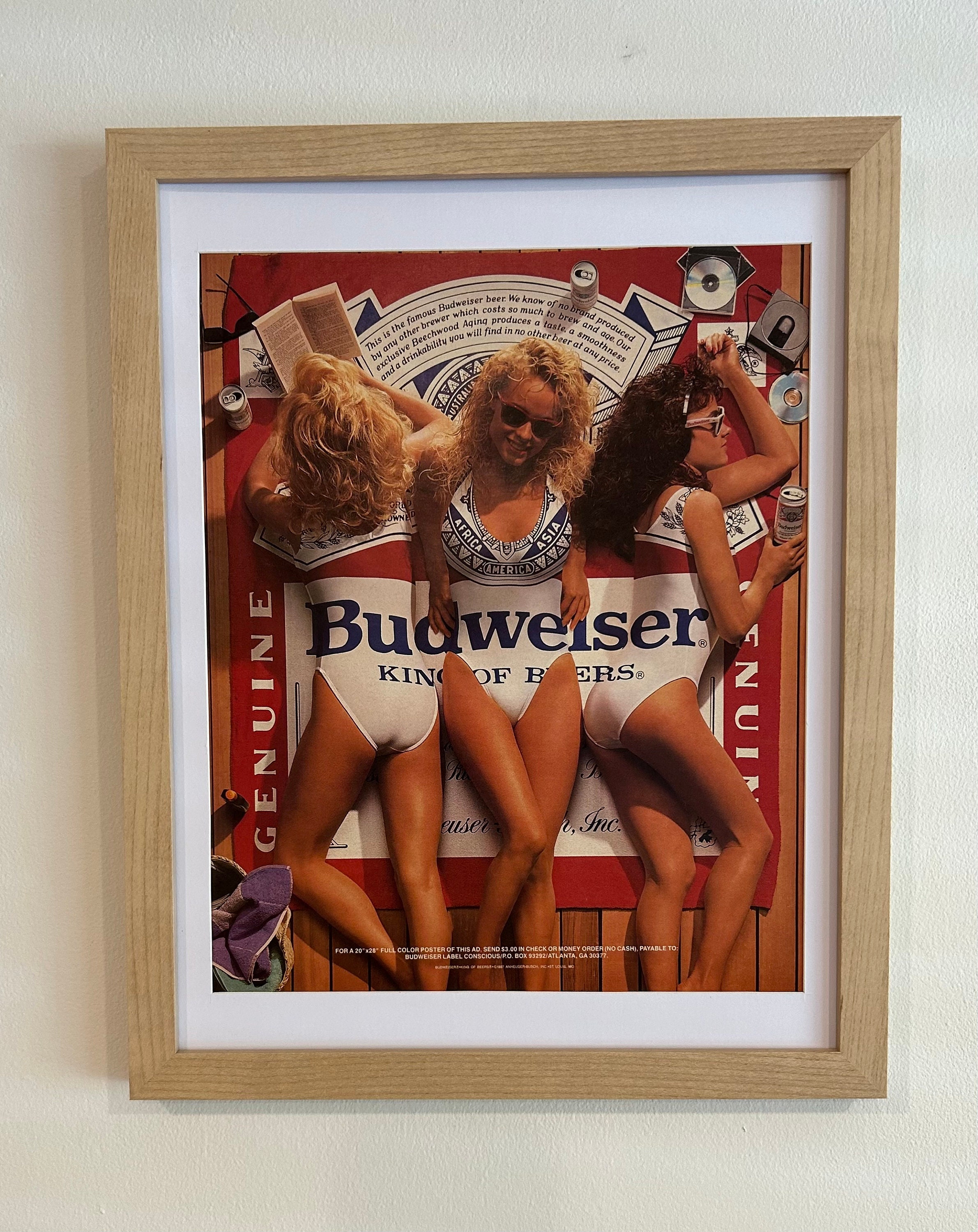バドワイザーBudweiserバドガールポスターフレーム額入 (縦76.5cm) バドワイザーBudweiserバドガールポスターフレーム額入 (縦76.5cm