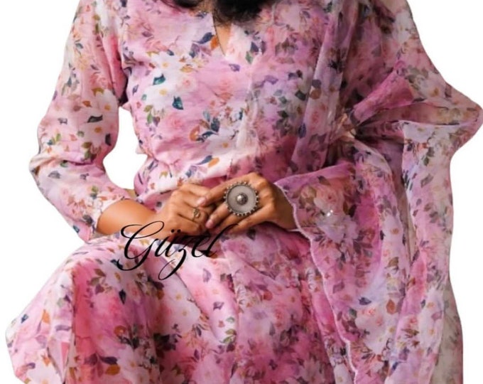Chanderi Floral Print Salwar Kameez: Peach Pink Suit, Organza Dupatta (Large)