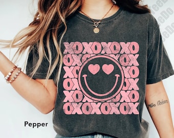 Comfort Colors® Valentine Heart Shirt,Kids Valentines Day Shirt,Retro Love Shirt,Love T-Shirt,Xoxo Shirt,Valentines Day Gift,XOXO Heart Tee