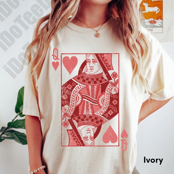 Comfort Colors® Queen of Hearts Shirt,Retro Valentine Day Shirt,Valentine Day Gift,Gift for her,mama Shirt,mom shirt,Valentine Gift for her