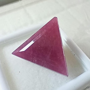 Natural Ruby Gemstone, Triangle Faceted Cut, 13.20Ct, Untreated Corundum, Original Ruby Stone, energy boost from three engles Triangle