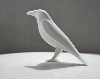 Raven Statue | Gothic Raven Sculpture | 3D Printed Bird Figurine | Crow Raven Decor | Dark Home Decor | Unique Gift for Bird Lovers