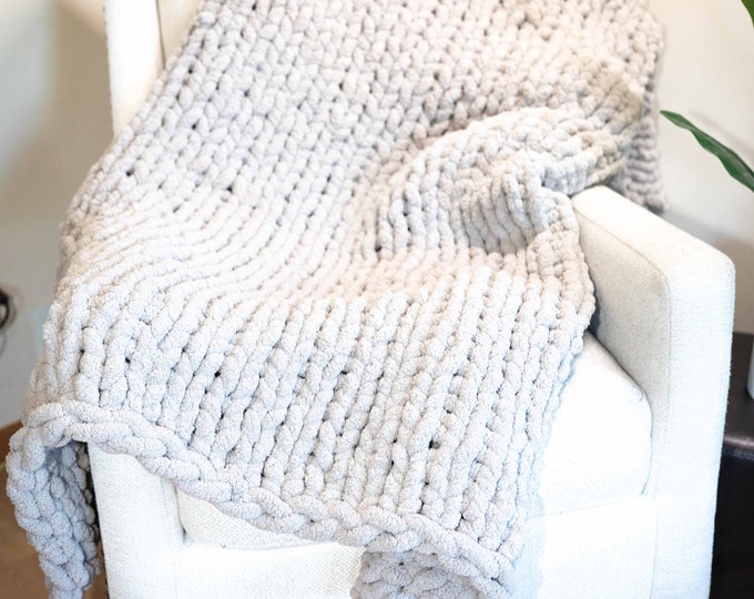 Gray Chunky Knit Blanket