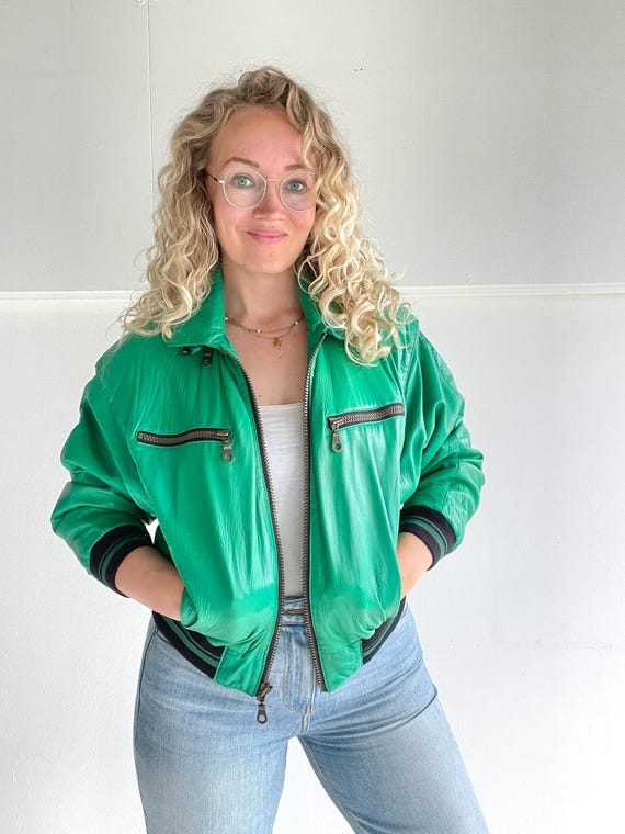 Vintage 90er Bomberjacke Größe M Leder Grün - Main Image