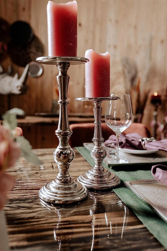 Kerzenständer 2er Set Kerzenhalter Metall Silber Deko - Kerzenleuchter Stumpenkerzen- Tischdeko - Dekoration Wohnzimmer - H 24 und 34 cm