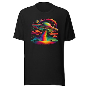 UFO Shirt | Alien Tee | Shirts UFO Lover | Psychedelic Shirt | Space Gifts | Outer Space | Colorful | Aliens T-Shirt | Trippy Shirt