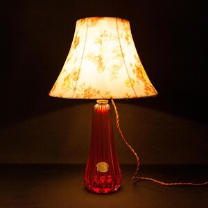 A Pink Table Lamp in Val Saint Lambert Crystal with a Flower Lampshade Made in Belgium Signed on the Bottom ideal as a VSL collector&#39;s Gift