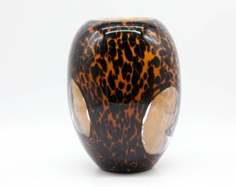 Vase mit Leopardenmotiv, transparente Türspione