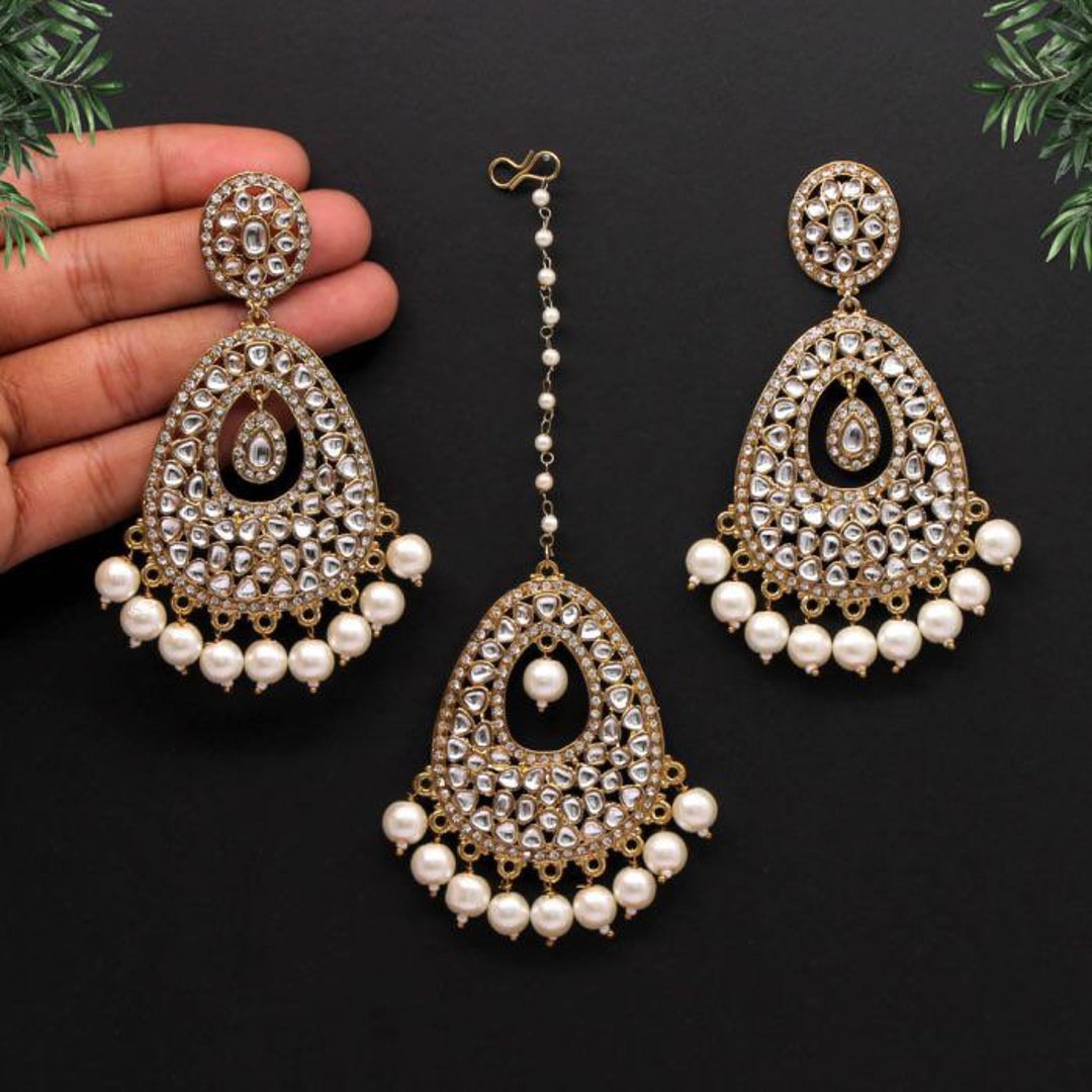 White Color Kundan Earrings With Maang Tikka Etsy
