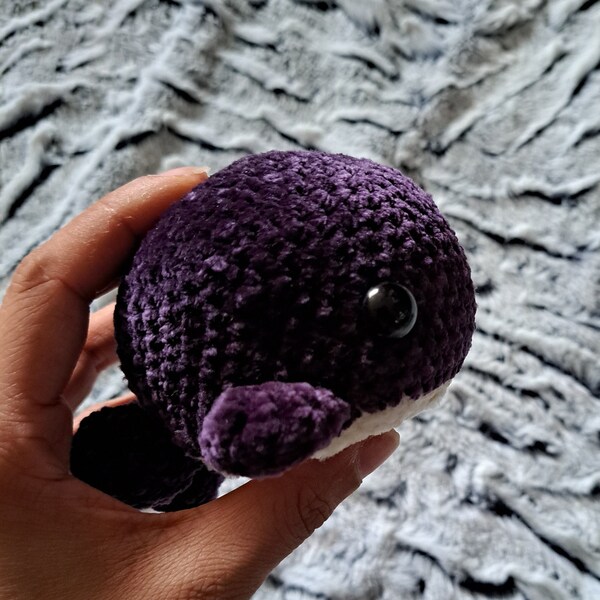 Amigurumi - Baleine en crochet mauve