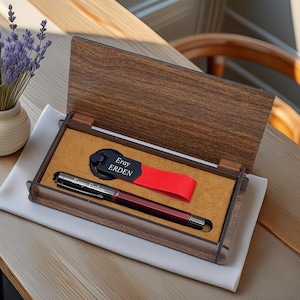 Porte-clés en cuir personnalisé et stylo à bille personnalisé | Porte-clés gravé | Cadeau fête des pères | Cadeau pour lui