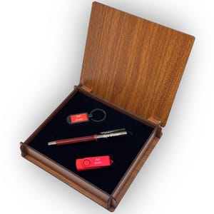 Coffret cadeau personnalisé, porte-clés USB pour stylo dans une boîte en bois | Cadeau prénom personnalisé pour homme | Coffret de remise des diplômes, cadeau de patron, cadeau de professeur