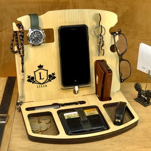 Cadeaux d’anniversaire personnalisés pour la station d’accueil en bois, Bois de station d’accueil pour hommes, Cadeau à la station d’accueil, Cadeau à la station d’accueil pour lui, Cadeau pour hommes