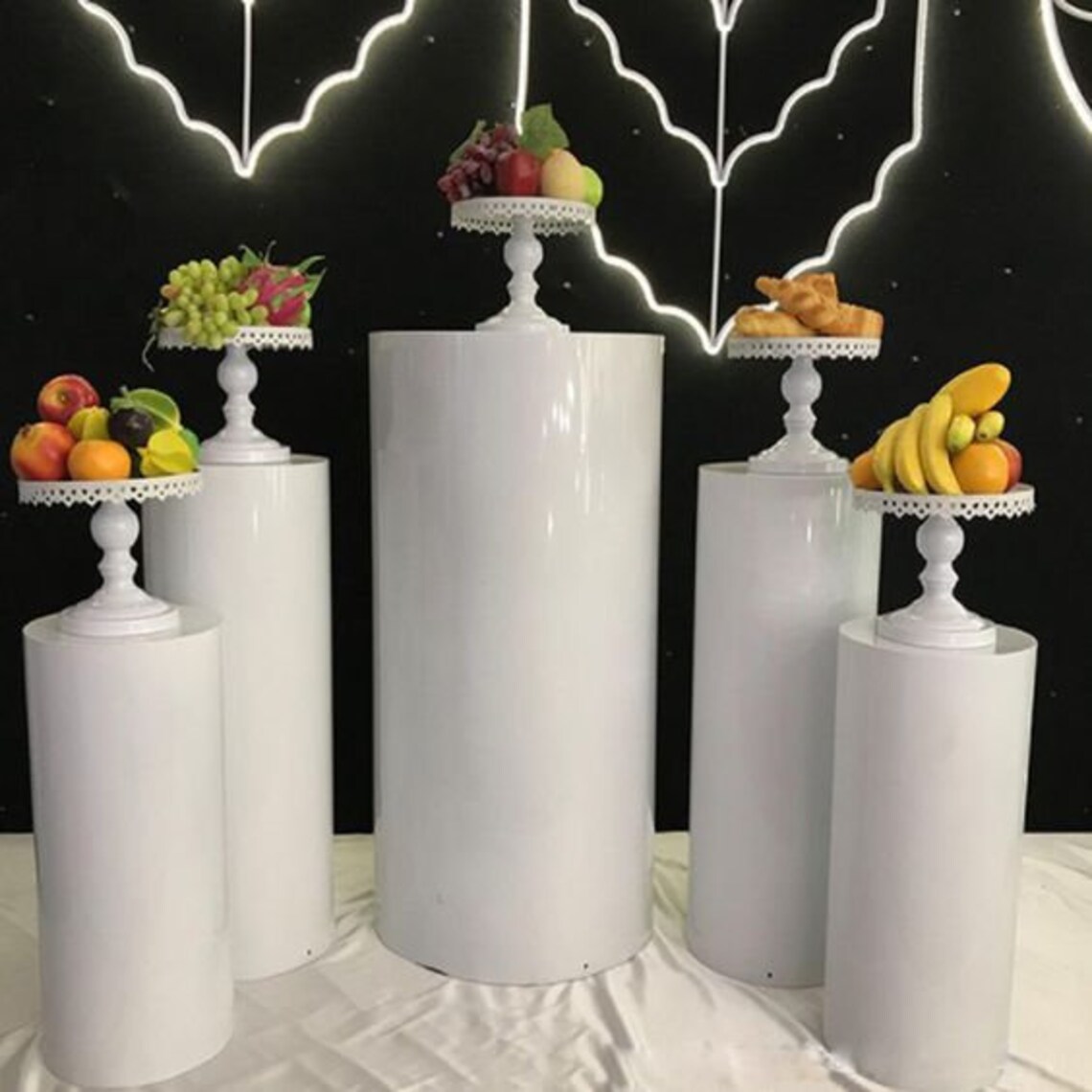 FOR HIRE White Round Plinth Stand Cake Display Hire for Etsy UK