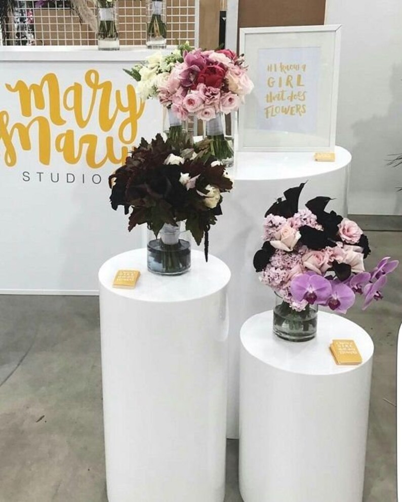 FOR HIRE White Round Plinth Stand Cake Display Hire for Etsy UK