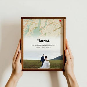 Aangepaste bruiloft kaartkunst, poster getrouwde locatie, paar coördinaten afdrukken, fotocadeau trouwdag, gepersonaliseerde pasgetrouwde kaartlijst