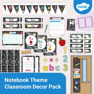 Puede incluir: Un paquete de decoración para el aula con un tema de papel de cuaderno. Incluye banderines, etiquetas con nombres, calendario, tarjetas del alfabeto, números y un letrero para la puerta. El paquete presenta un diseño de papel de cuaderno en blanco y negro con acentos coloridos.
