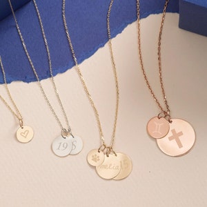 Colar de disco inicial personalizado em ouro verdadeiro 14K, pingente de disco com várias etiquetas graváveis, pingente de etiqueta de disco redondo pequeno, disco mínimo com letras personalizadas