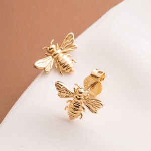 14K 18K Real Gold Bee Stud Earring, Delicate Minimalist Earring with a Bee, Bee Inspired Jewelry, Dainty Honey Bee Earring is a Gift For Her