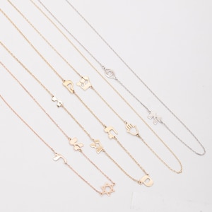 Colar de ouro 14K com 2, 3, 4, 5 letras hebraicas múltiplas, Hamsa, olho, colar de estação familiar com estrela de Davi, presente personalizado, bat mitzvah, joias de hanukkah