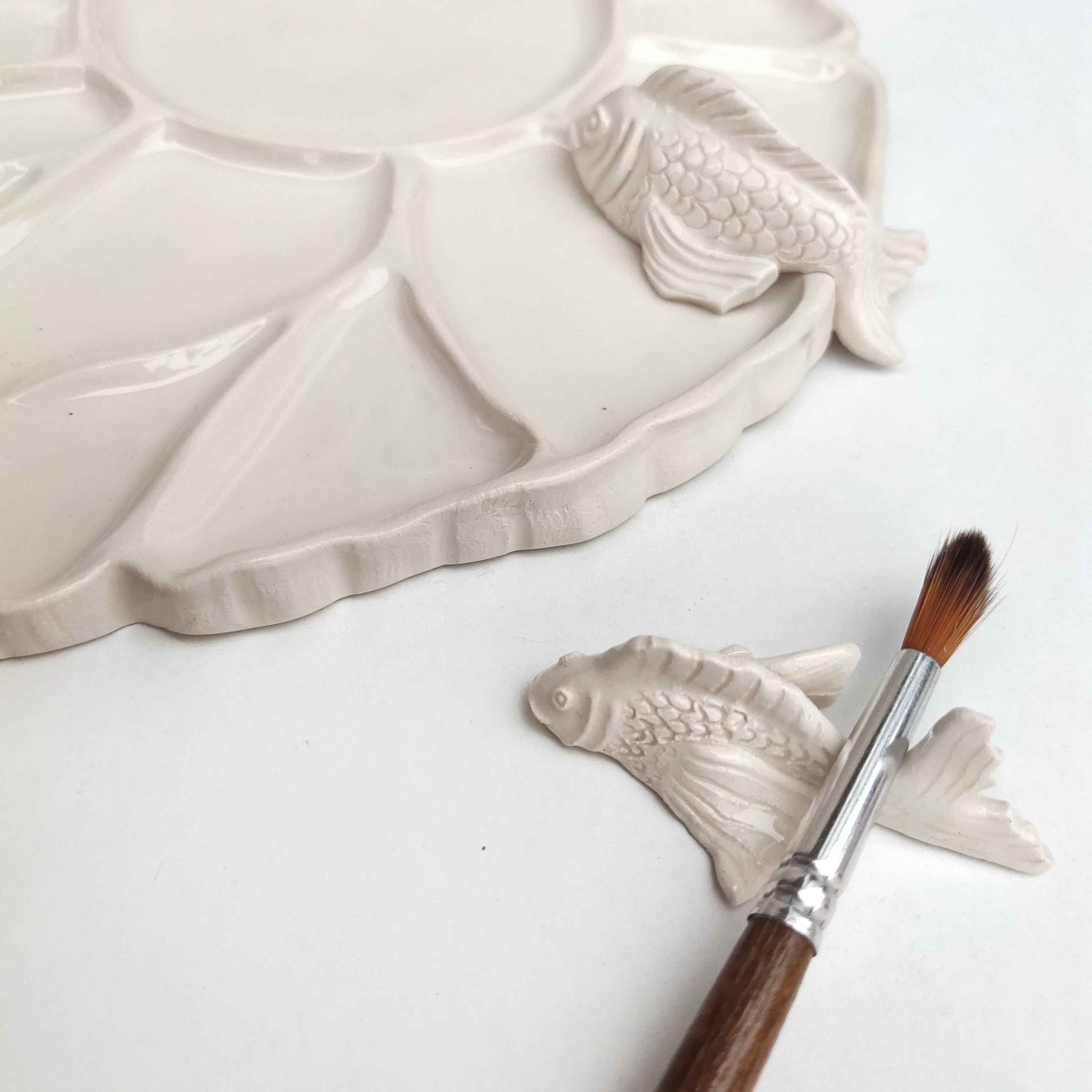 Ceramic Palette and Brush Rest, Sea Turtle Shaped. the Lid is a Water Bowl  for Brushes. Kit or Single Item. Handmade in Italy. 