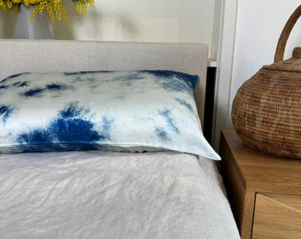 Nature dyed silk pillowcase set  | plant dyed | botanically dyed | gentle on the skin | non toxic | hand dyed on 100% silk | healthy sleep