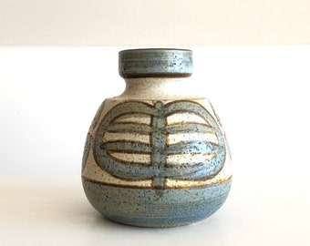 Danish mid century original stone ware pottery in beige and blue with decoration - design by Søholm, Denmark