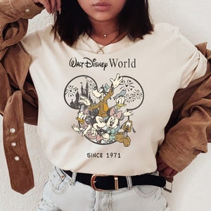 Vintage Mickey And Friends Disneyworld Est 1971 Tshirt-Sweatshirt, Disneyworld Shirt, 2024 Family Vacation Shirt, Dworld, disneyworld Shirts