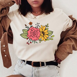 Flower T-shirt, Wildflower Tshirt, Wild Flowers Shirt,Ladies Shirts, Best Friend Gift, Floral Tshirt